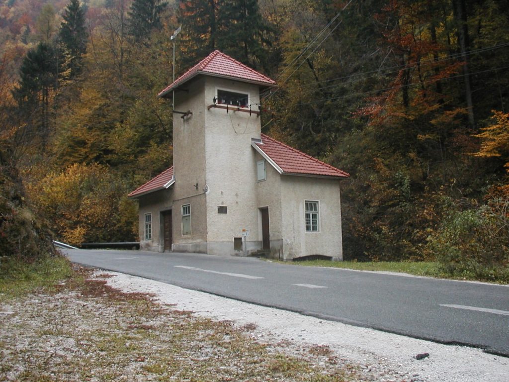 Mala hidroelektrarna (MHE) Cerklje